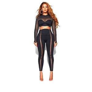 🚨IVY PARK MESH PANEL TIGHTS M